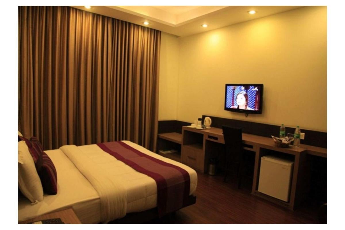 Indiyaah Inn Gurgaon Exterior foto