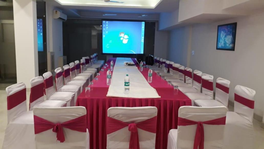 Indiyaah Inn Gurgaon Exterior foto