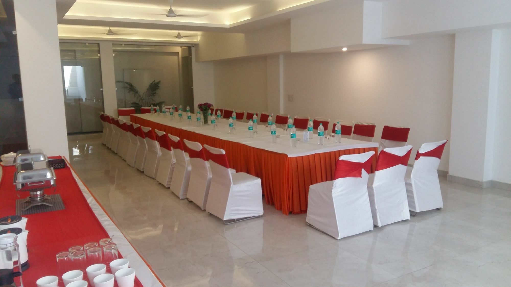 Indiyaah Inn Gurgaon Exterior foto