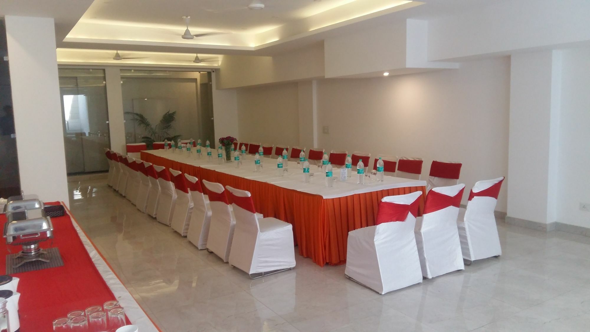 Indiyaah Inn Gurgaon Exterior foto
